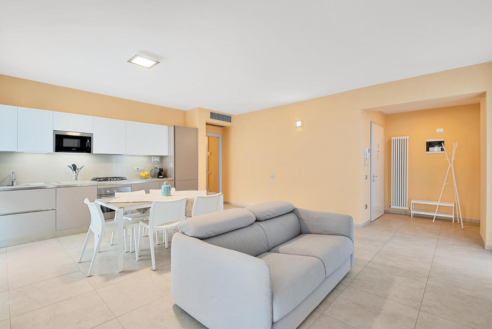 Levante Appartamento Di Pregio, Terrazza E Vista Panoramica Sul Mare E La Citta فياريجيو المظهر الخارجي الصورة